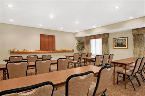 Hampton Inn Heath-Newark $107 ($̶1̶1̶9̶) - UPDATED 2018 Prices & Hotel ...