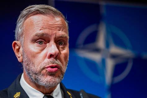 Slobodna Dalmacija Nato Ov Admiral Savjetuje Poslovnim Ljudima Da