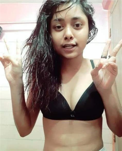 Desi Cutie Babe Awesome Hot Pics Desi Pics HD SD MasalaDesi