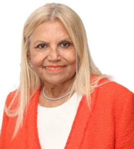 Suzanne De Passe, Media Entrepreneur born. - African American Registry