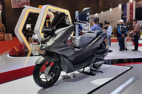 Oli PCX 160 Berapa Liter Segini Kisaran Kapasitasnya