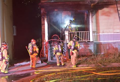 Salt Lake City Fire Crews Battle 2 Alarm Blaze In Old Abandoned Apartment Building Gephardt Daily