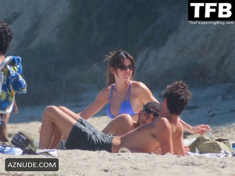Kendall Jenner Sexy Seen Flaunting Her Hot Figure In A Bikini Top And White Shorts On The Beach