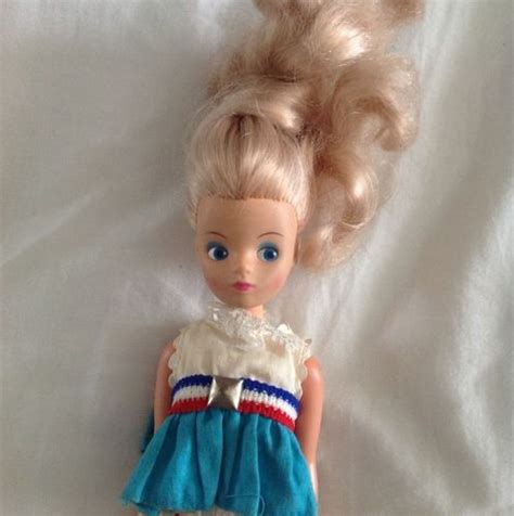 Pin De Amazevista Doll Expert Ide Em Old And Other Dolls