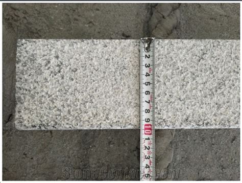 G Chinese Grey Granite Bush Hammered Curbstone From China