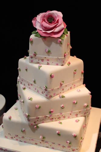 wedding cake cake exhibited  jill fisher  squires int flickr