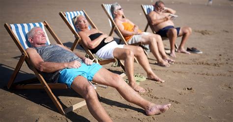 Uk To Get Five Days Of Hot Weather With C Temperatures Yorkshirelive