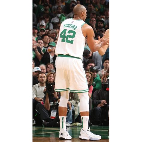 kixstats.com | Which basketball shoes Al Horford wore