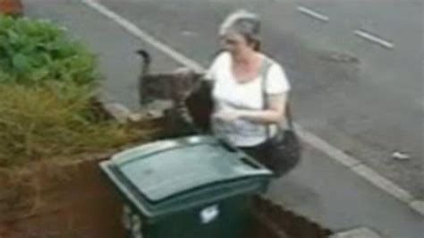 RSPCA to interview Coventry cat CCTV woman - BBC News