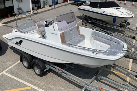 Beneteau Flyer Spacedeck Bateaux De Plaisance Vendre Yachtworld