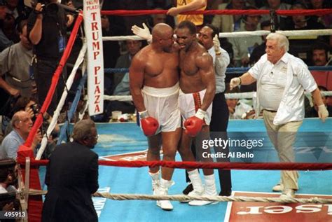 George Foreman Boxing Photos And Premium High Res Pictures Getty Images