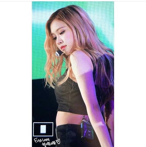 Pin By Blacktwice On Black Pink Ros Blackpink Black Pink Summer