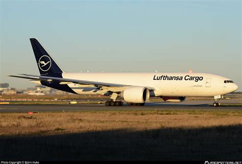 D Alff Lufthansa Cargo Boeing F Photo By Bj Rn Huke Id