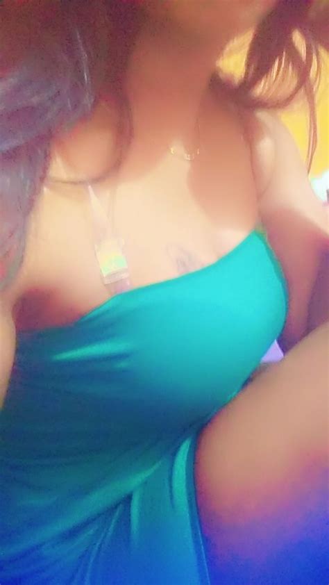 Pooja Sri Lankan Escort In Colombo