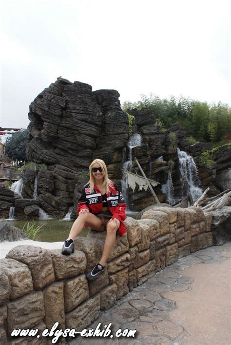 QoS Voyeur Swinger Goddess Elysa Exhib Tribute Gallery Elysa 2004 Porn Pic