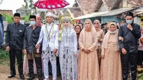 Rozy Zay Hakiki Minta Norma Risma Bertaubat Surga Di Telapak Kaki Ibu