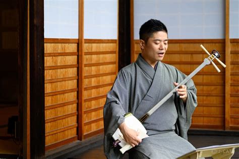 Shamisen Lesson And Performance At A Buddhist Temple In Kyoto