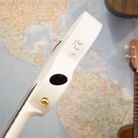 Enya Nova U Pro Tenor Electro Ukulele White World Of Ukes