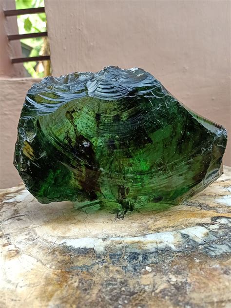 Glass Looking Rock Green