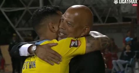 Jugadores De Sporting Cristal Tuvieron Emotivo Reencuentro Con Roberto