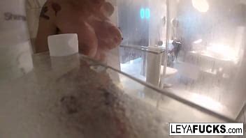 Hot Blonde Gets Wet Xnxx