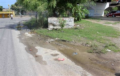 Se Pierden Miles De Litros De Agua Por Hora En La Av Intersan