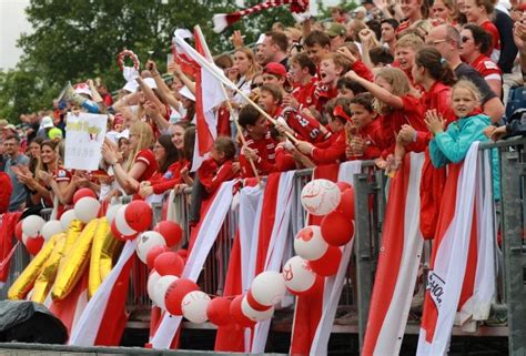 Werde Fan Vor Ort In Mannheim KTHC Stadion Rot Weiss