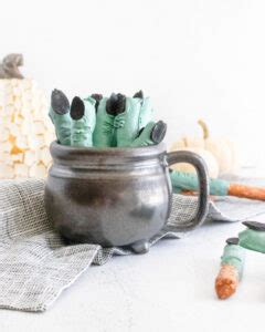 Halloween Witch Fingers Recipe: Easy Coated Pretzels Idea