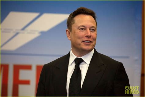 Elon Musk Blames Activist Groups For Twitters Massive Drop In Revenue