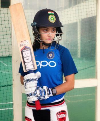 10 Most Beautiful Indian Women Cricketer - India Fantasy