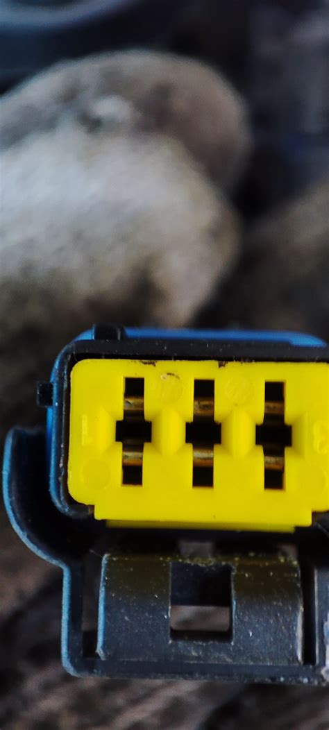 Замена датчика положения распредвала (ДПРВ) Рено Меган2. — Renault ...