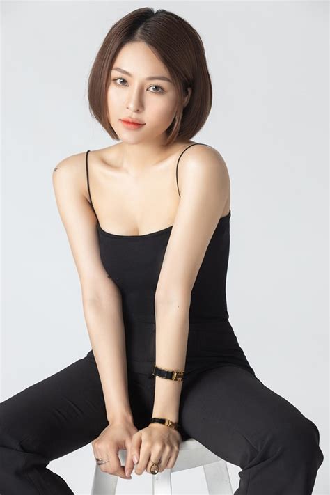 Sau Scandal L Clip Nh Y C M Hot Girl Tr M Anh L N U Tung Ra B Nh Tr Ng Th Nh V G I C M