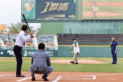 中職》台鋼雄鷹隊史首戰澄清湖開打 歡迎市民一起來「粒寶樂園」加油