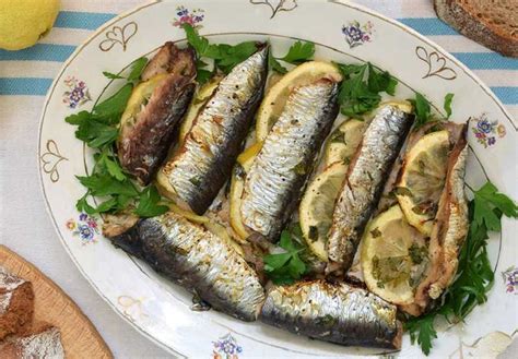 Sardinas en adobo de azafrán y pimientos así las puedes preparar