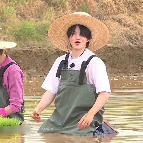 GOING SEVENTEEN EP 14 15 Planting Rice And Making Bets Woozi