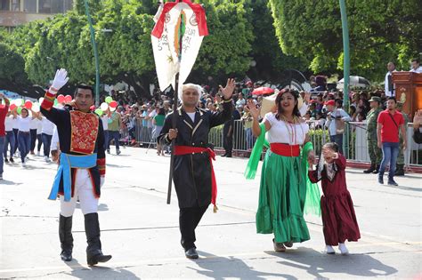 Rutilio Encabeza Desfile Del 209 Aniversario De La Independencia De México