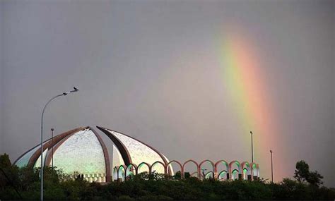 mesmerizing view  rainbow   pakistan monument  thunder