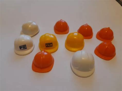 Playmobil Lot Differents Chapeau Casque Etc A Eur Picclick Fr