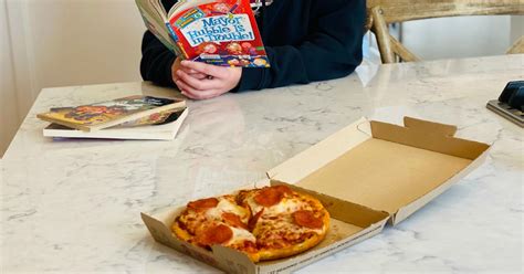 Earn Free Pizza with the Pizza Hut Book It Program | Hip2Save