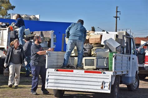 Primera Campaña De Recolección De Basura Electrónica Del Año Central