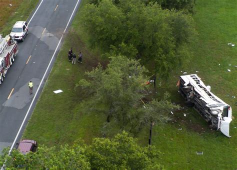 At Least 8 People Dead As Bus Carrying Farmworkers Crashes In Florida Transport News Al Jazeera