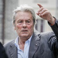 Mort d Alain Delon les réactions et les hommages après le décès de l