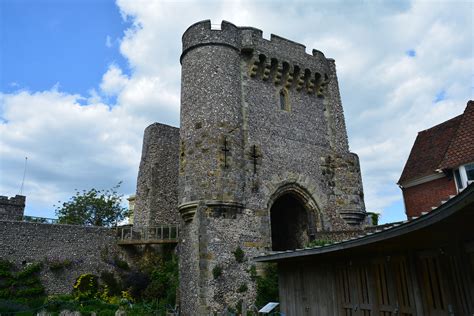 Great Castles - Gallery - Lewes Castle