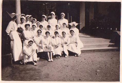 Photo de classe Promo 1961 de 1961 école D infirmière De Bon Secours