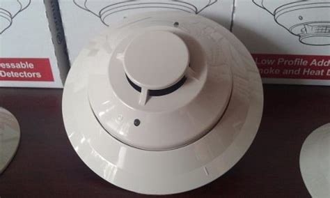 Photoelectric Smoke Detector Includes B210LP Addressable Low Profbase