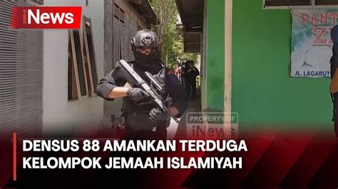 Densus 88 Geledah Rumah Terduga Anggota Teroris Jemaah Islamiyah Di