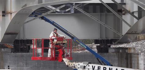 Albiano Magra il ponte è quasi fatto