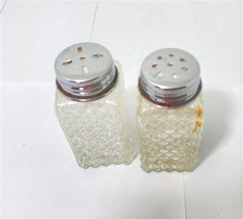 Vintage Anchor Hocking Wexford Salt And Pepper Set Etsy