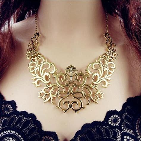 Classy Gold Statement Necklace On Luulla