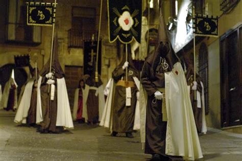 El V A Crucis Abre La Semana Santa De Cu Llar Cuellar